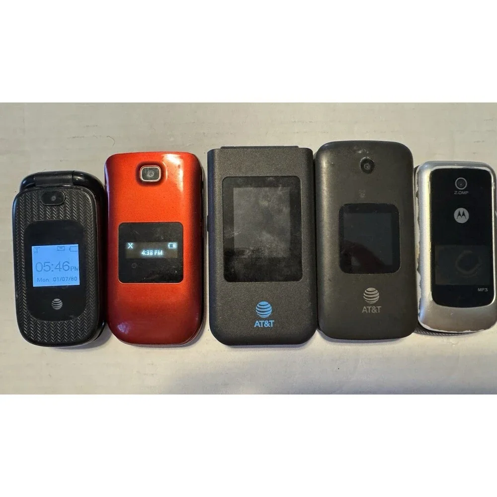 Flip Phone Lot Of 5 For Parts Or Repair.